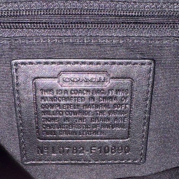 Coach Black and Tan Leather Shoulder Bag - Picture 3 of 5